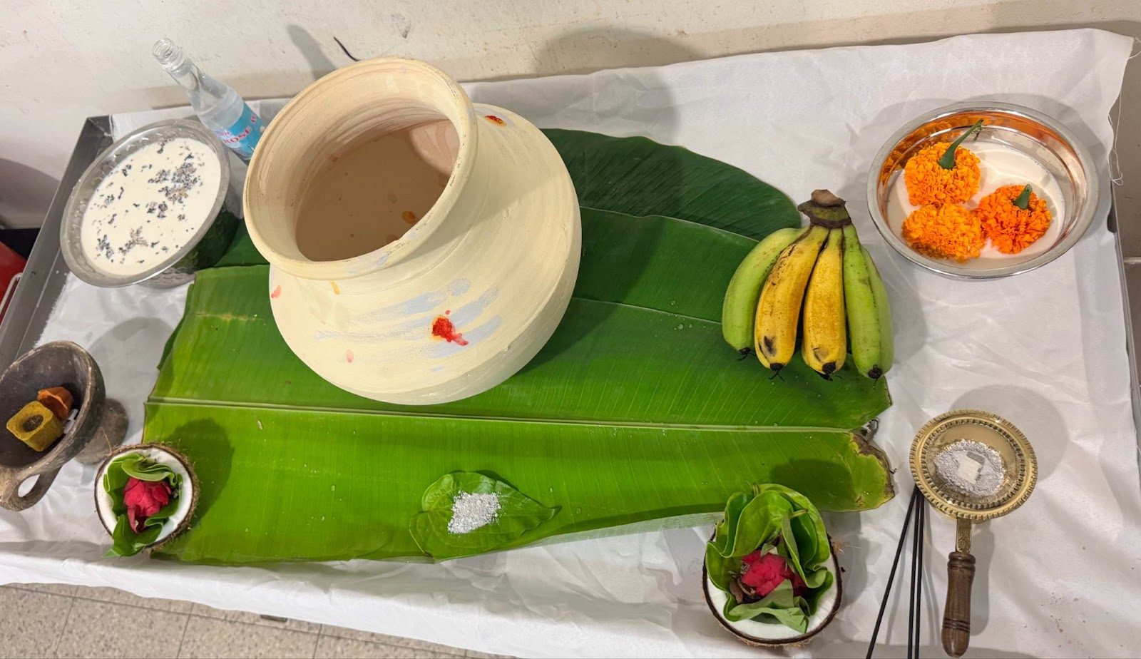 Hindu funeral altar setup